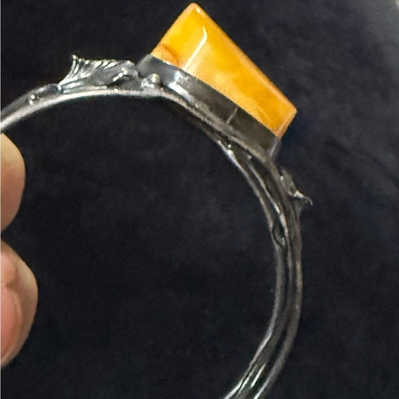 Beautiful Sterling Silver Yellow Resin Cuff Bracelet - Picture 5 of 7